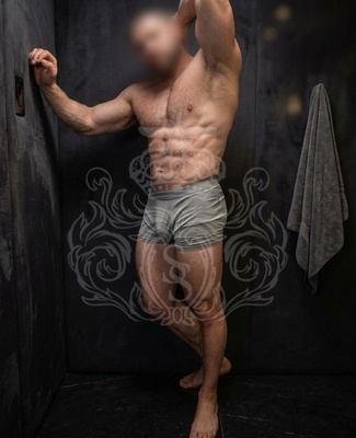 drake thumnail photo
